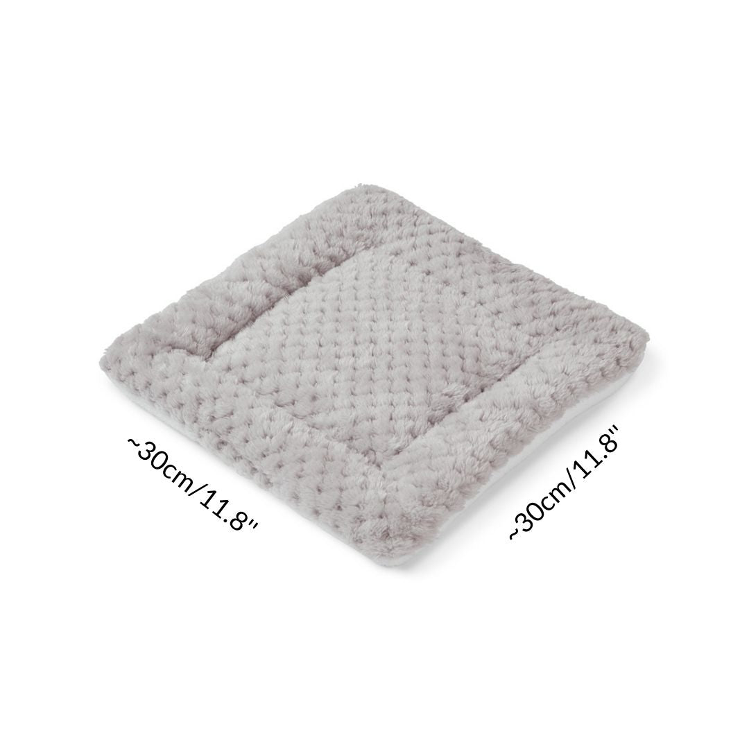 dimensions of a peepad in fleece pattern grey